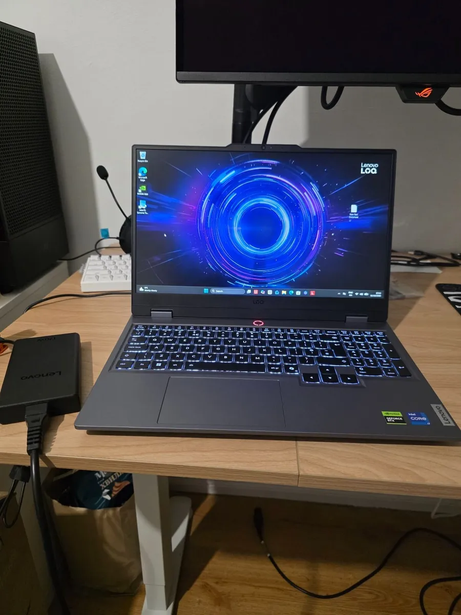 Lenovo LOQ i7-13650HX RTX 5060 32GB RAM 1TB SSD - Image 1