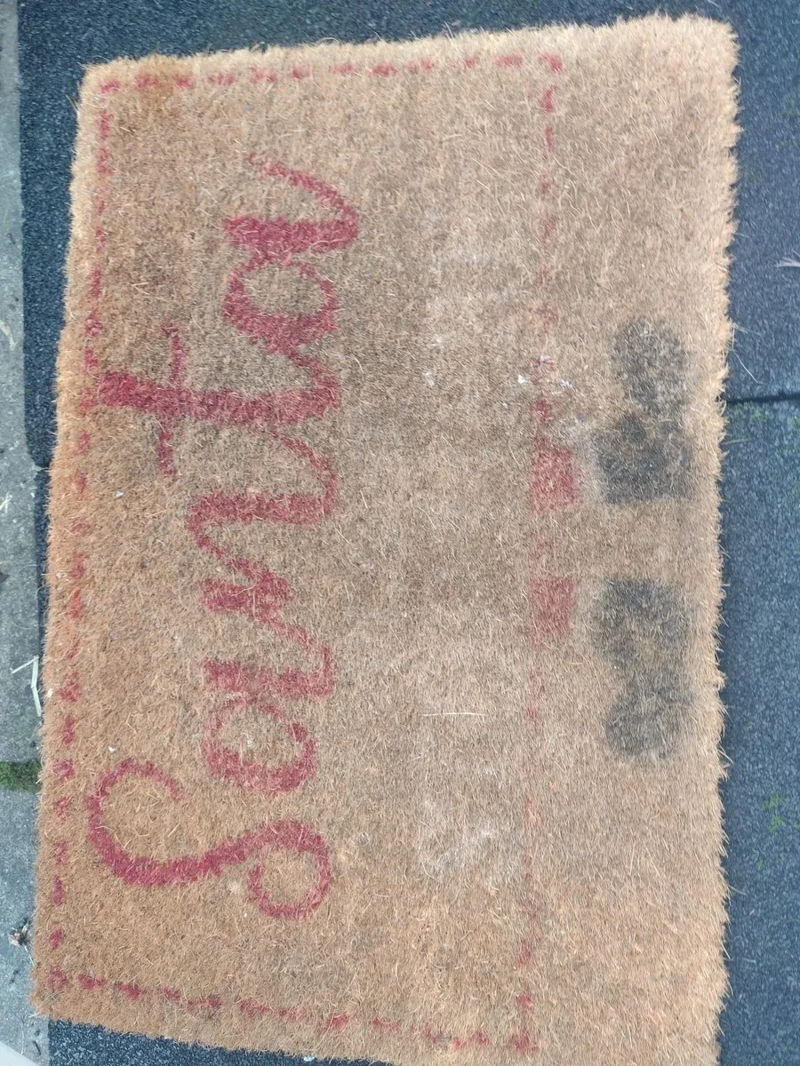 Santa coir door mat with rubber back - Image 1
