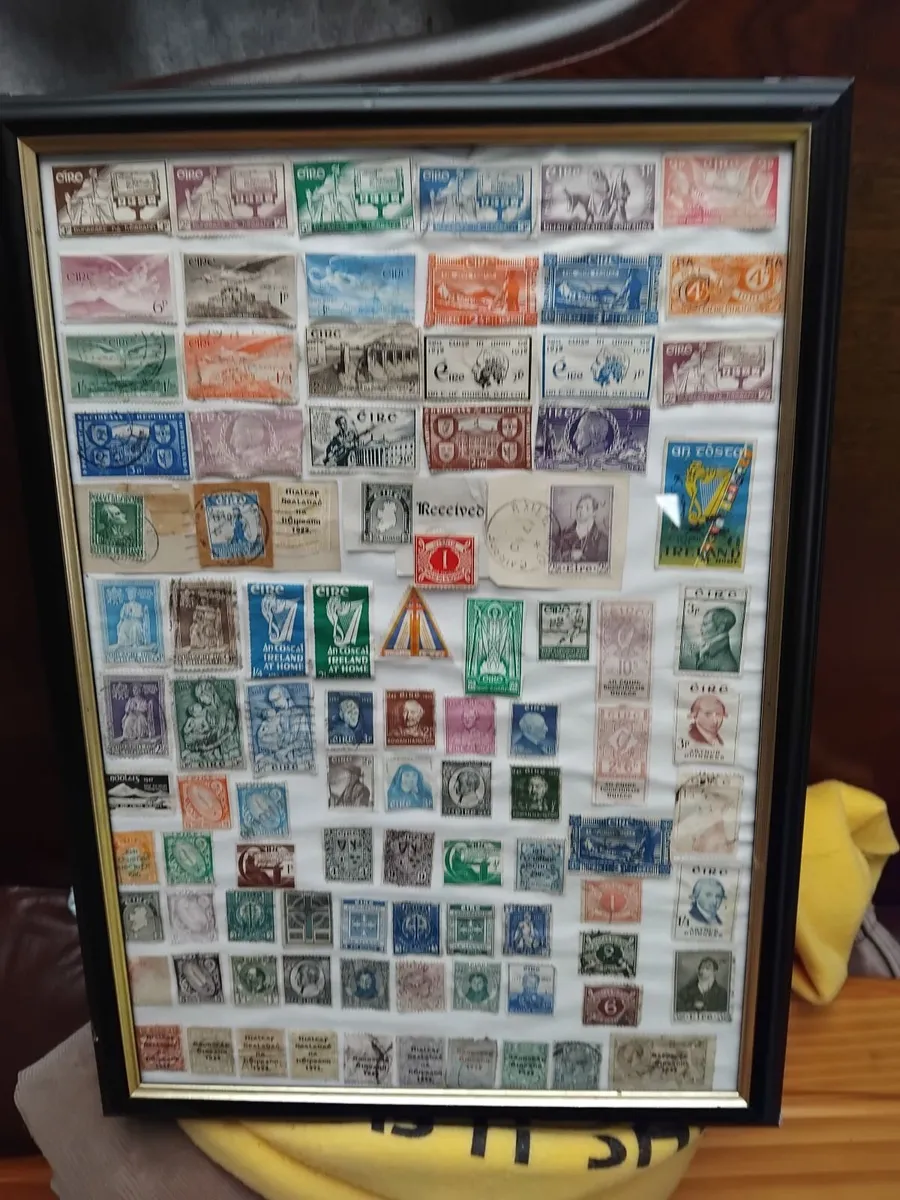 Selection of irish stamps - Image 1