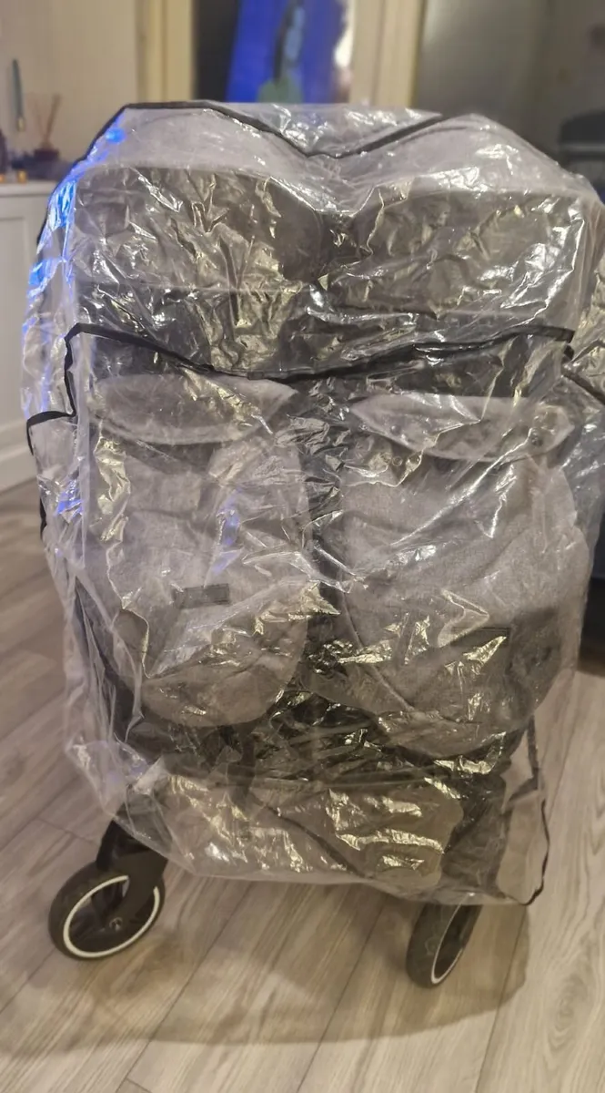 Double stroller - Image 2