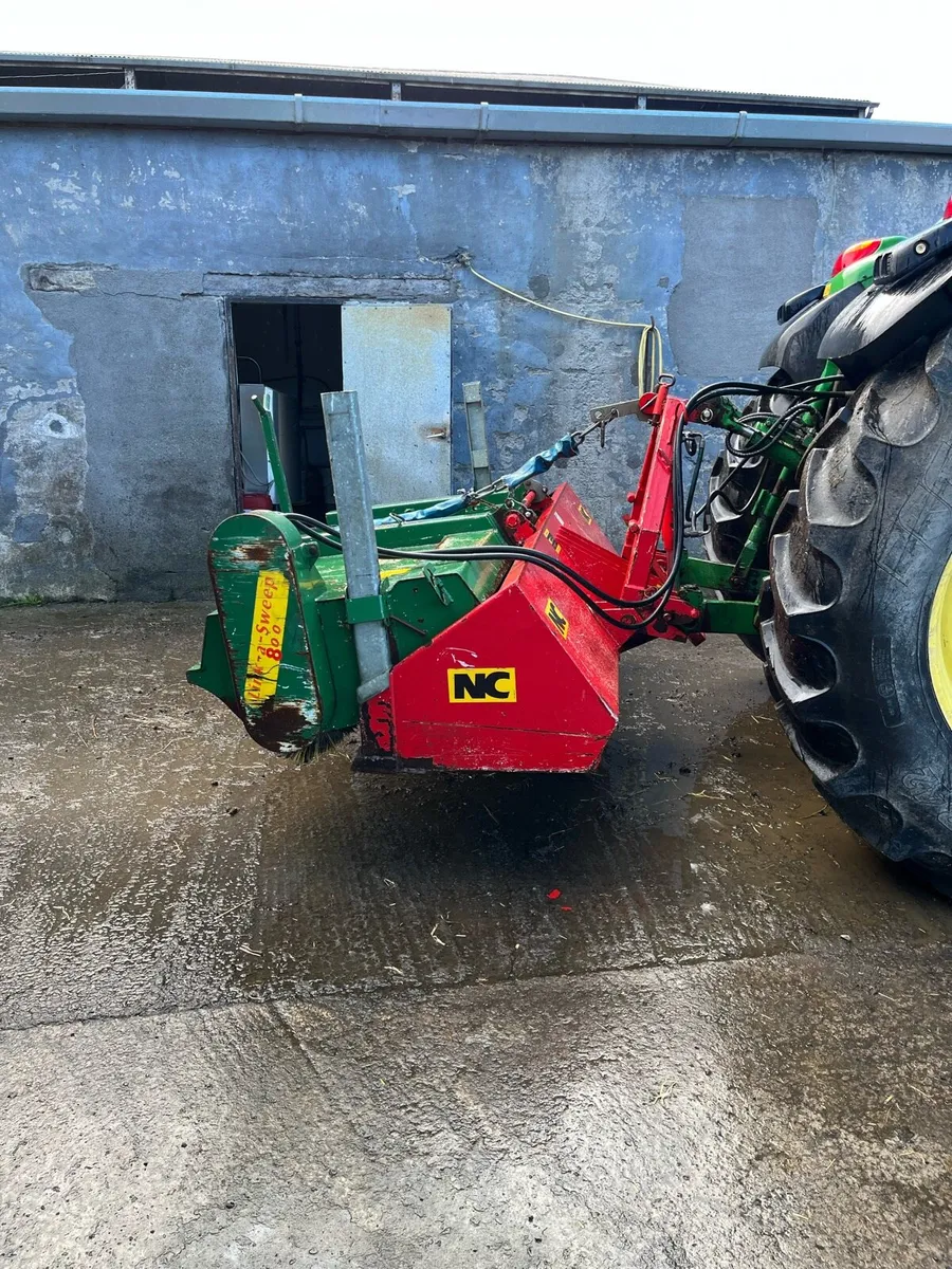 Road sweeper - Image 2