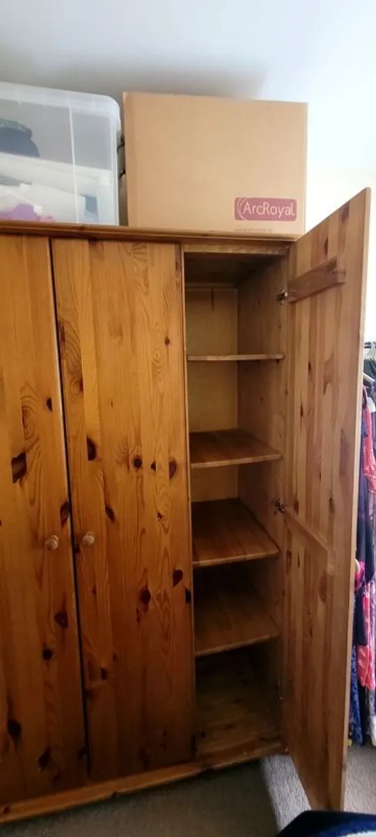 Wardrobe - Image 3