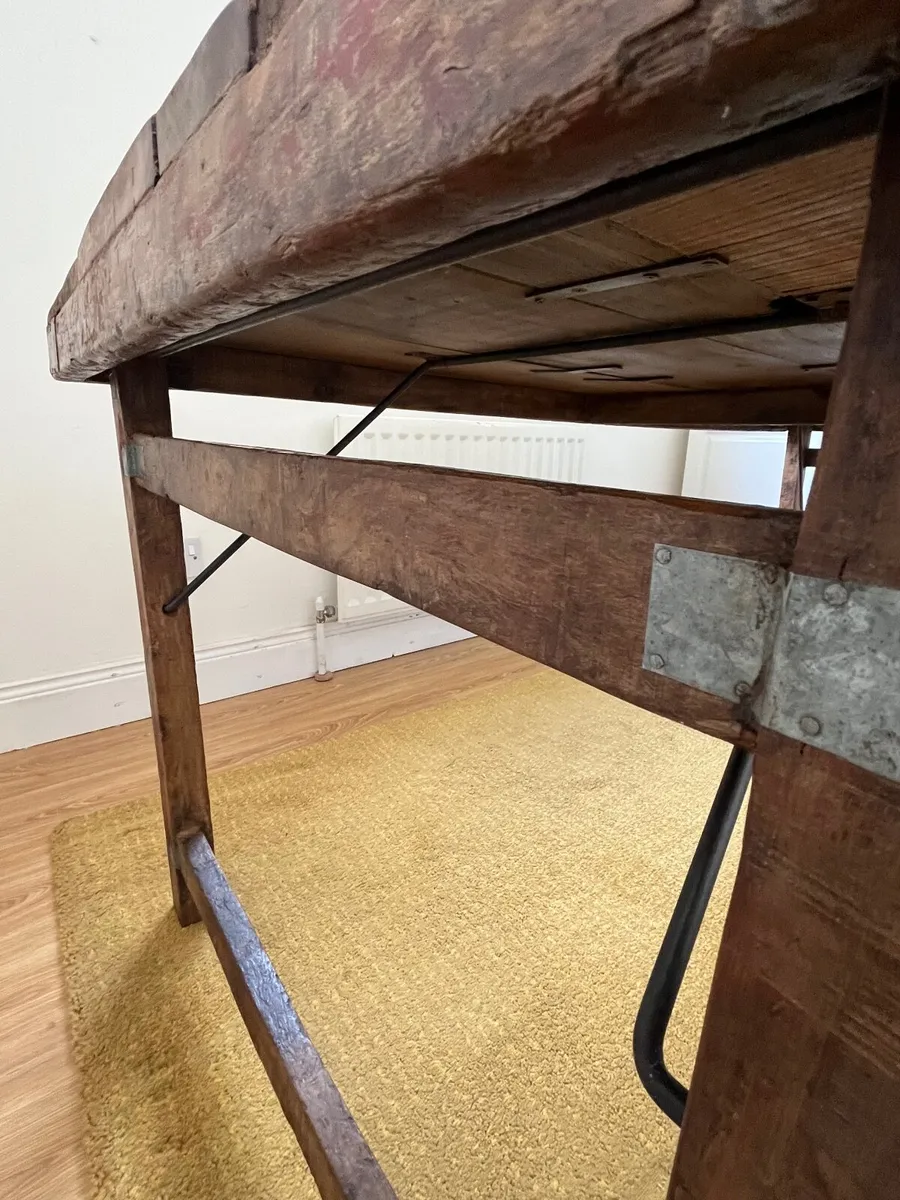Dining table - Image 3