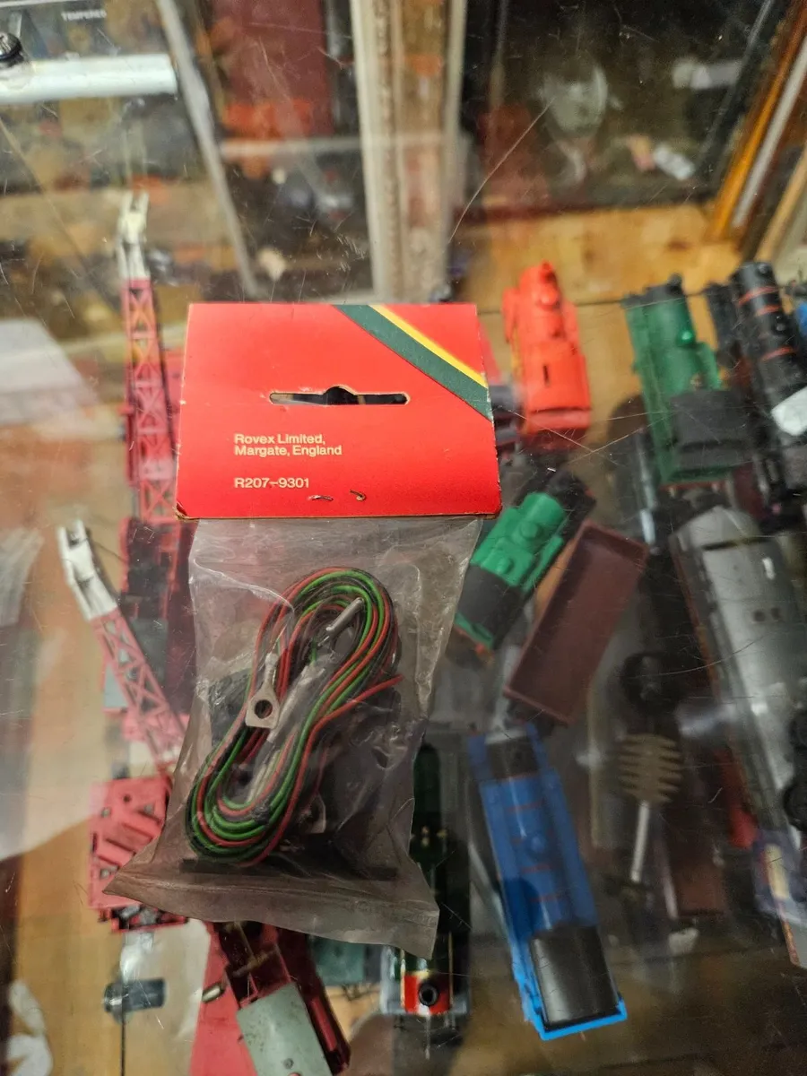 Hornby OO Gauge Passing Contact Switch - Image 2