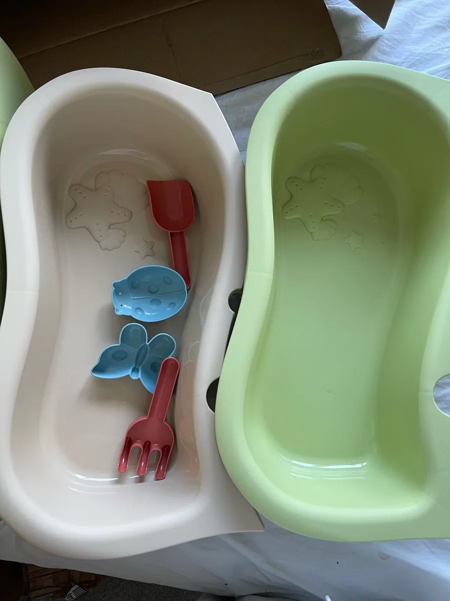 Brand New Smoby Play Table - Image 2