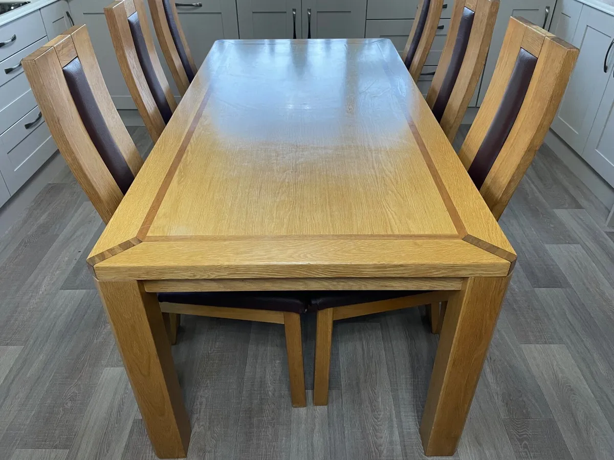 Oak Table & 6 chairs - Image 1