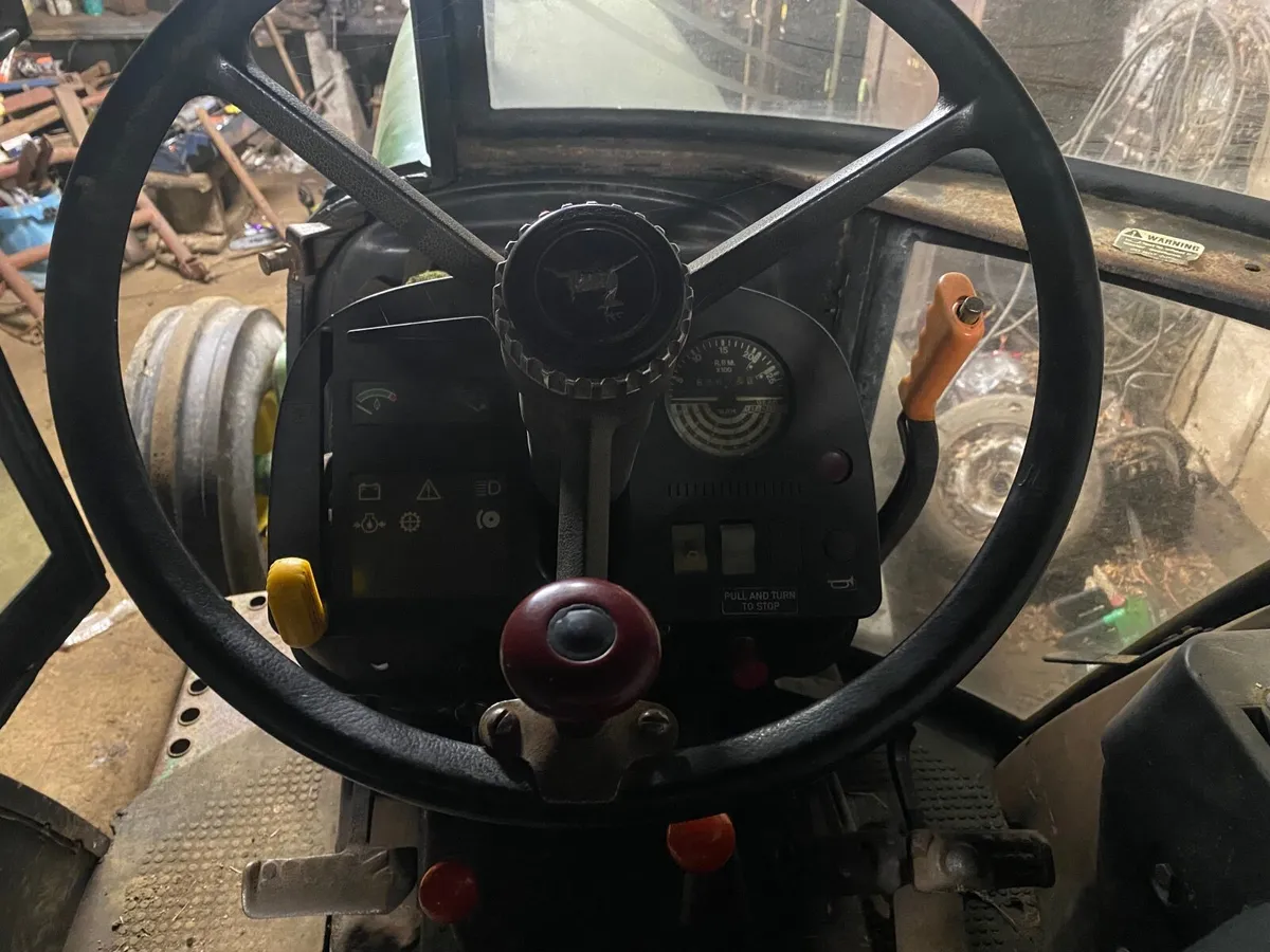 John Deere 2140 - Image 3
