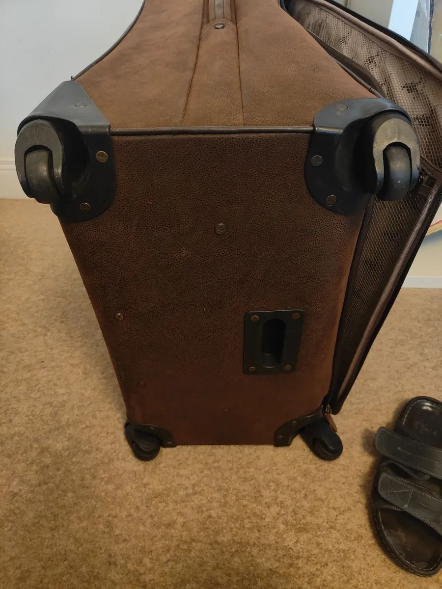 Kangol Suitcase - Image 2