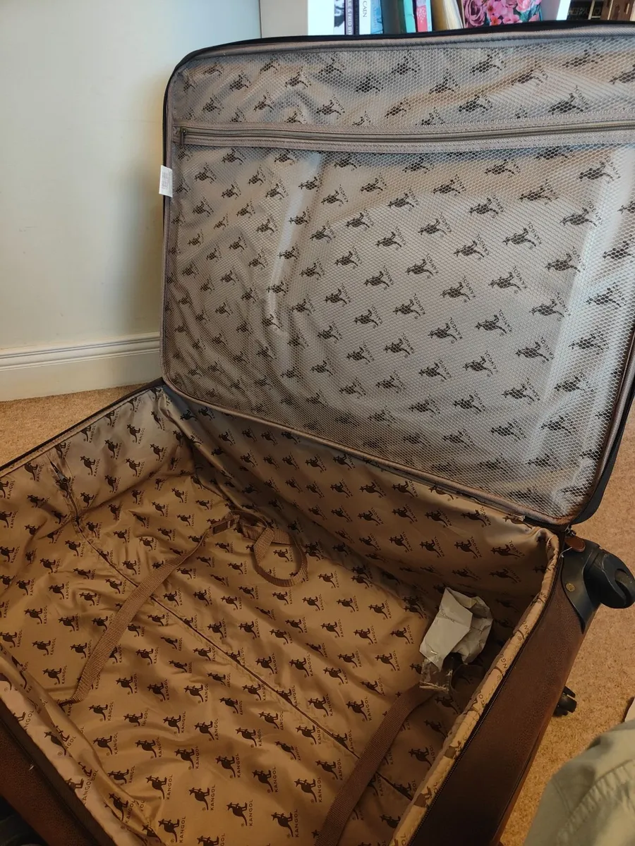 Kangol Suitcase - Image 3