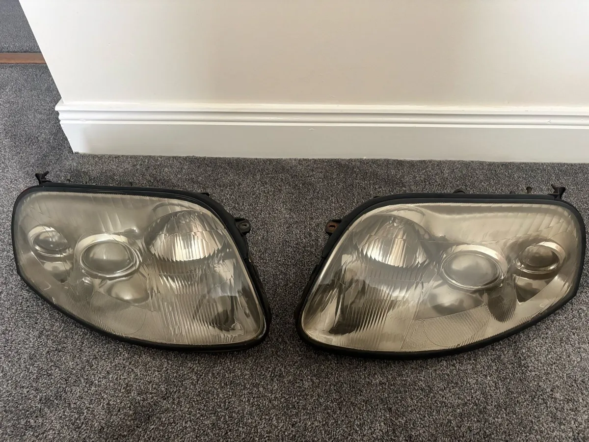 Mk4 Supra headlights and tail lights - Image 3