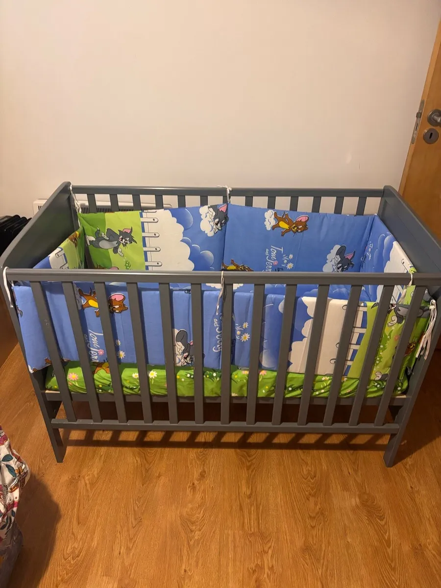 Baby cot - Image 4