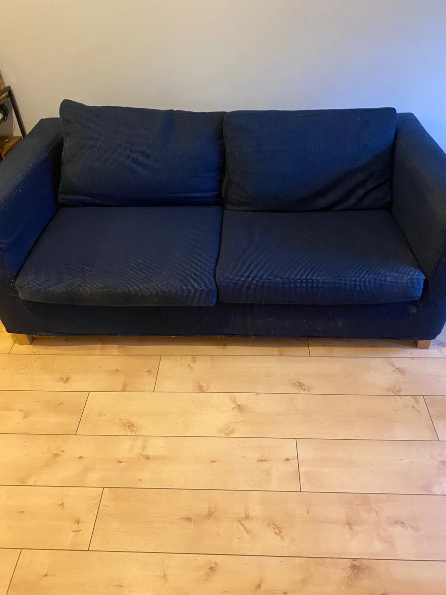 Pull out couch bed