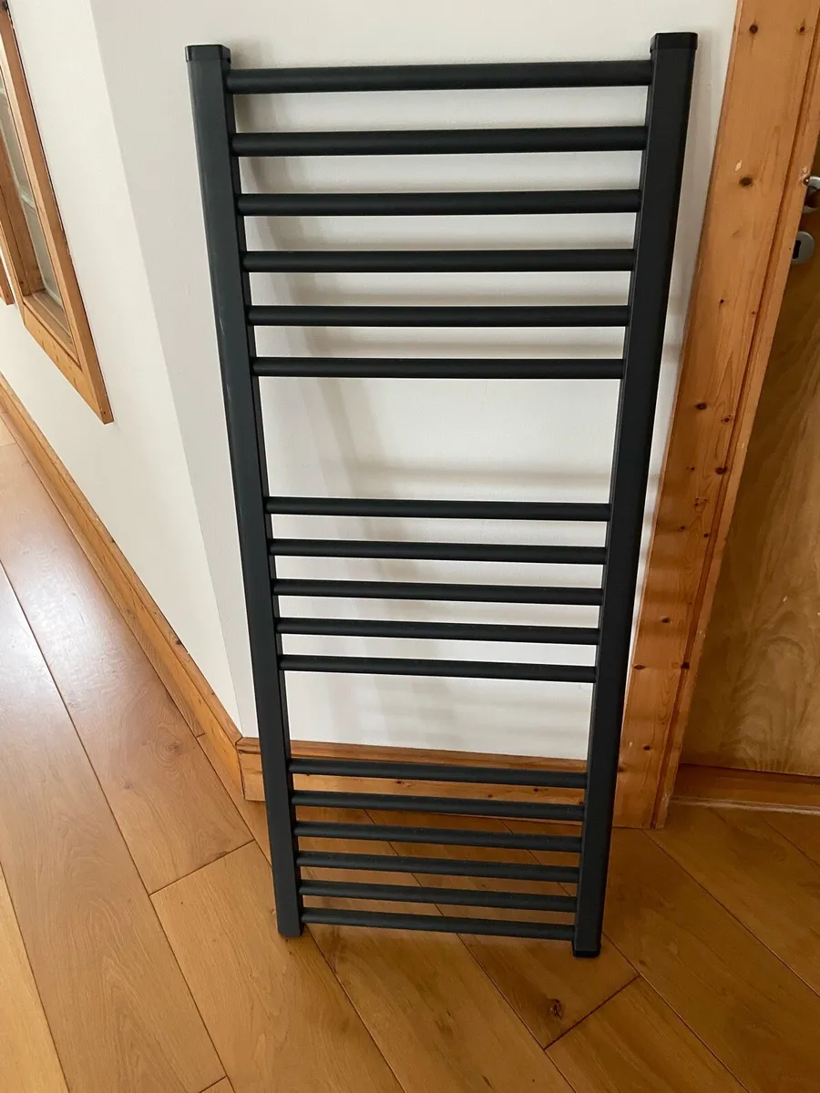 Towel rail - Image 2