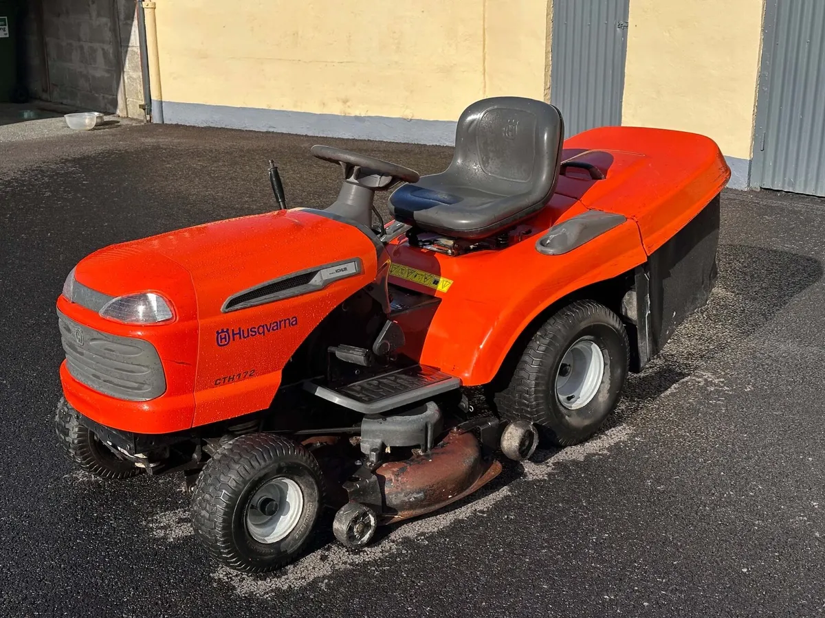 Husqvarna CTH172 Ride In Lawnmower - Image 3