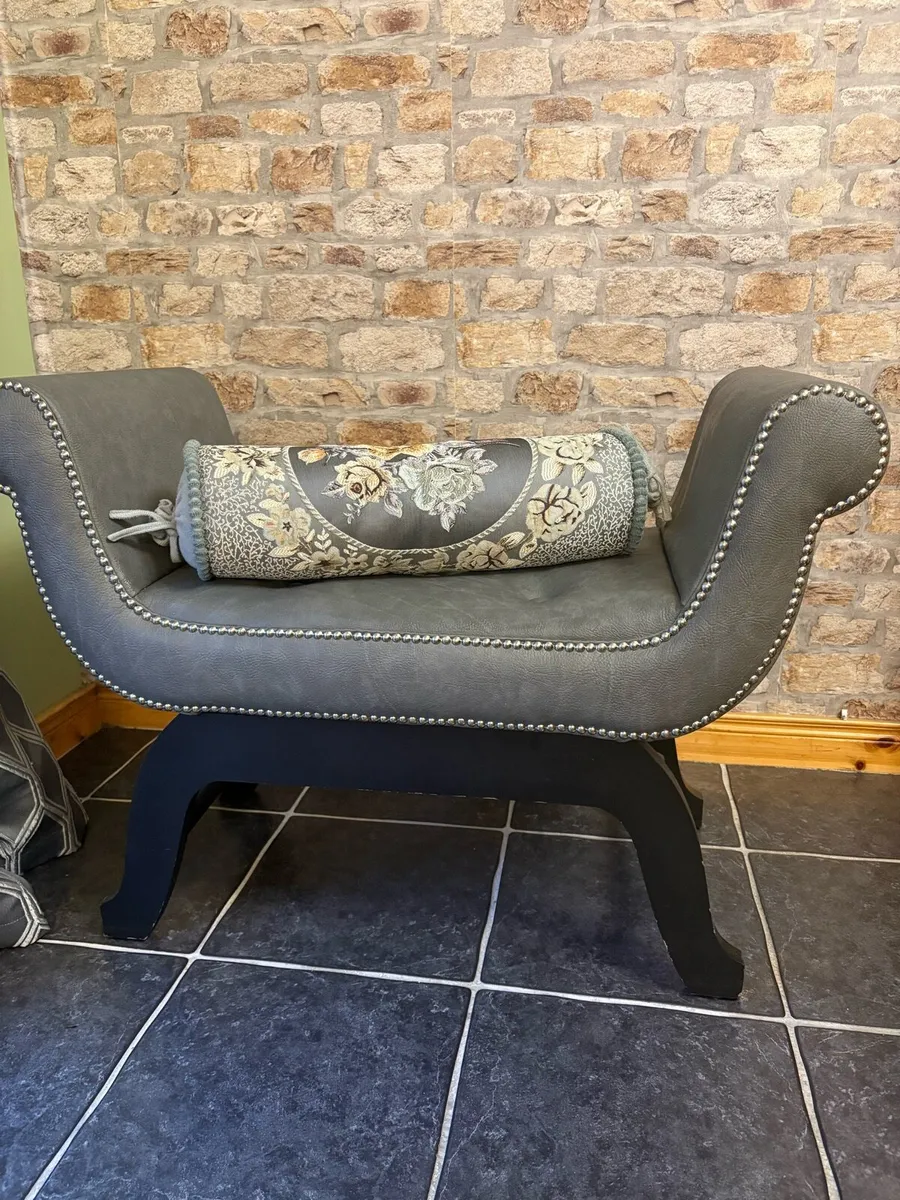 Grey Leather Chaise Longue - Image 1