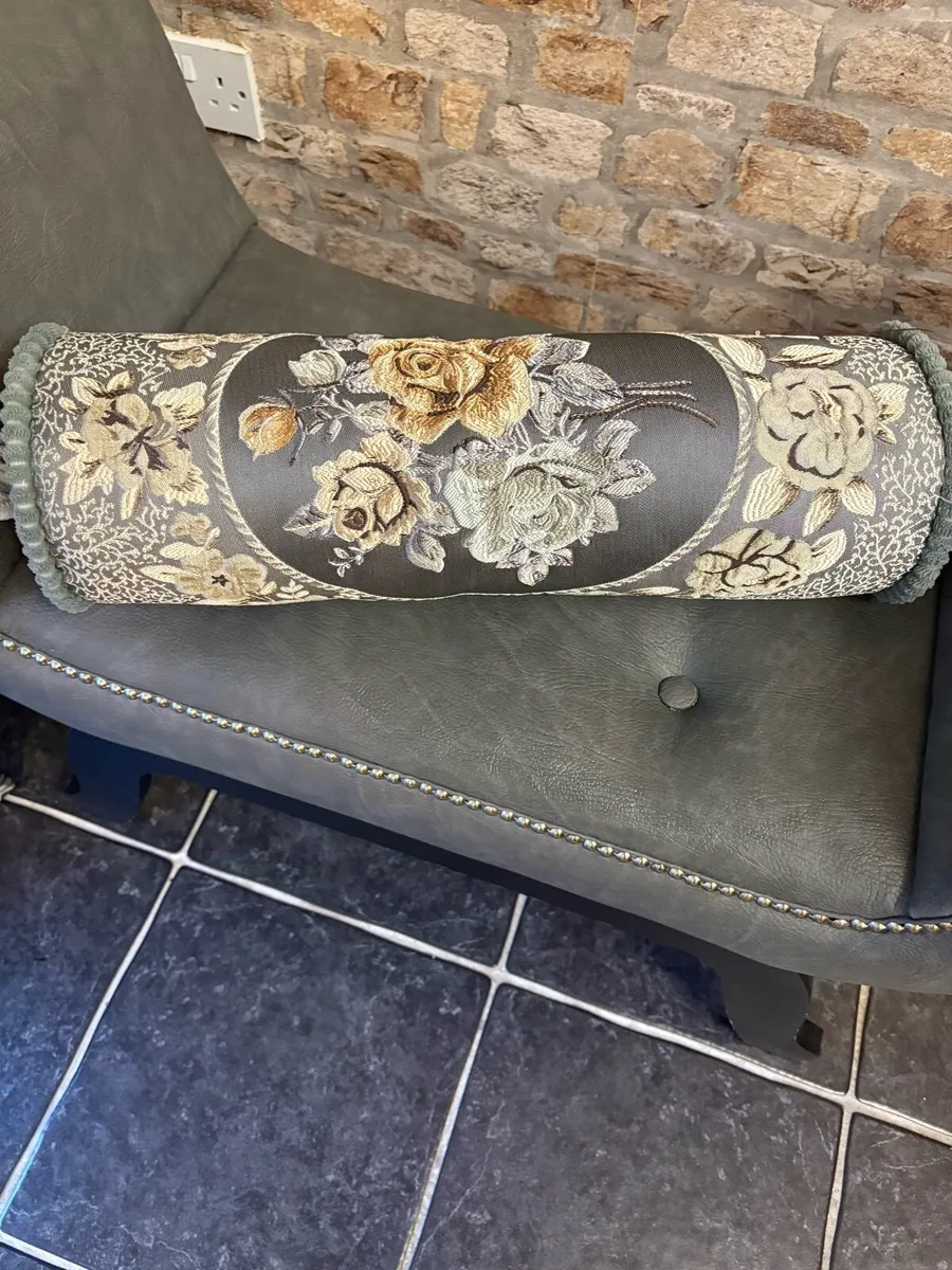 Grey Leather Chaise Longue - Image 2