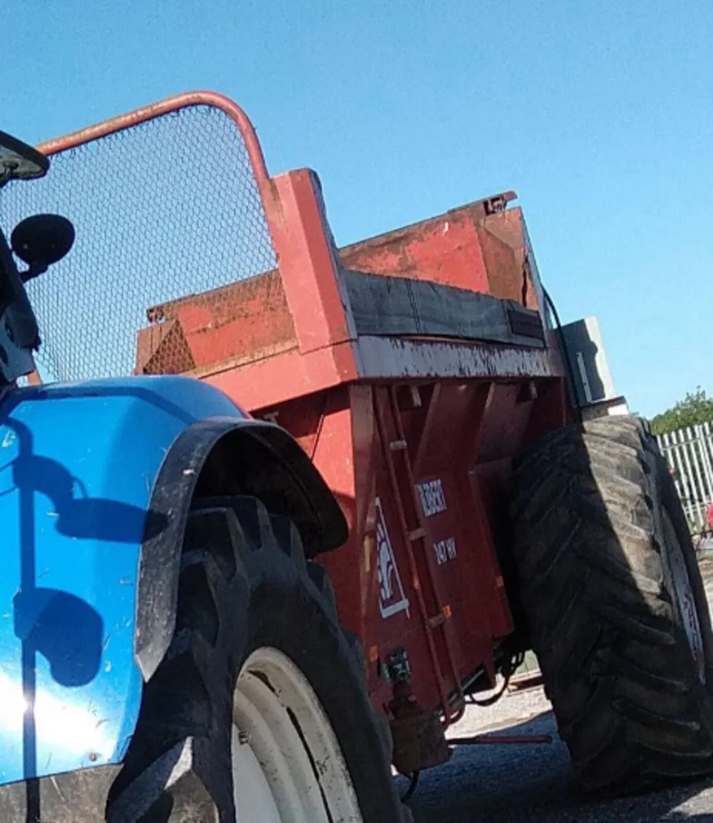REAR DISCHARGE DUNG SPREADER - Image 2