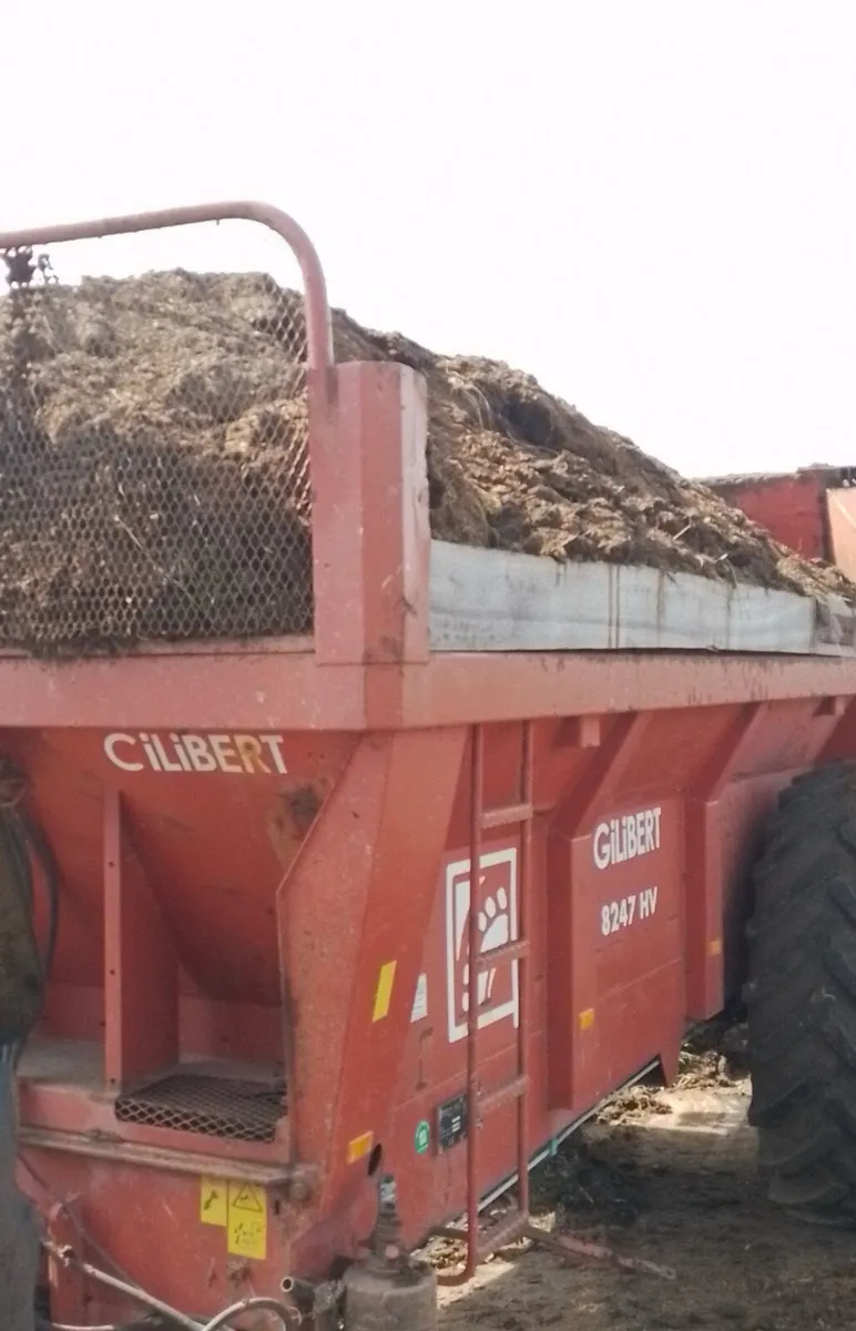 REAR DISCHARGE DUNG SPREADER - Image 3