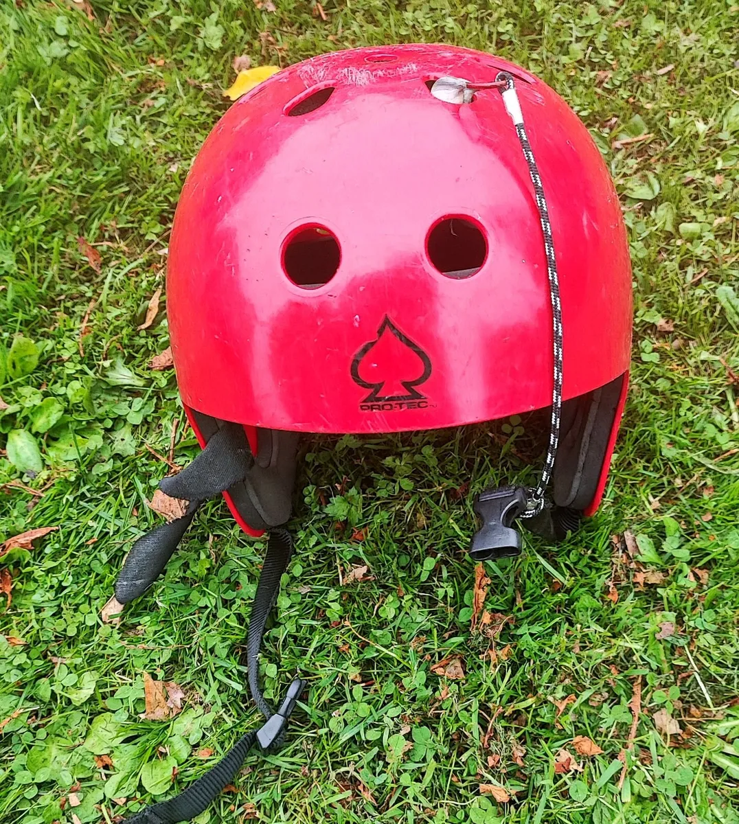 Kayak and accessories - Image 4
