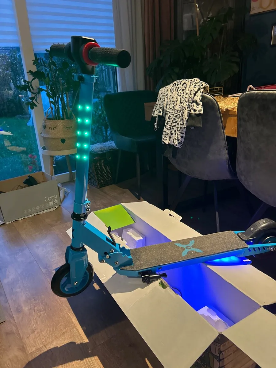 Electric scooter hover - Image 2