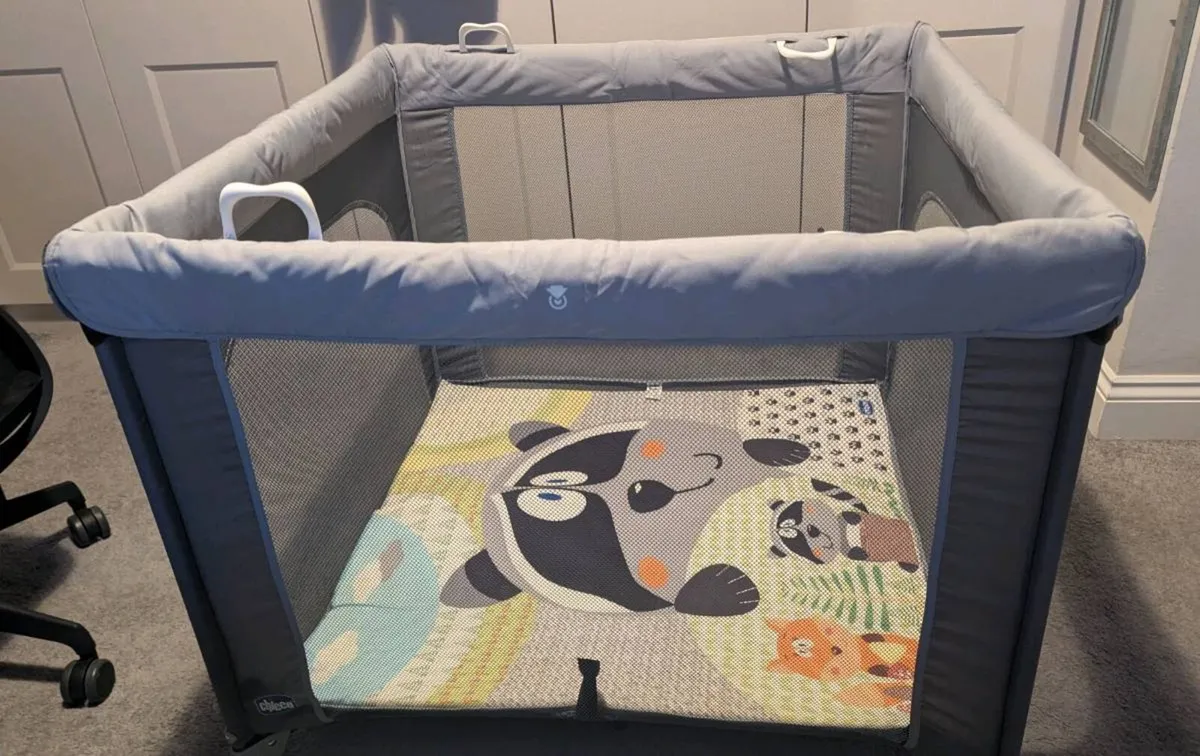 Chicco Playpen / Travel Cot - Image 3