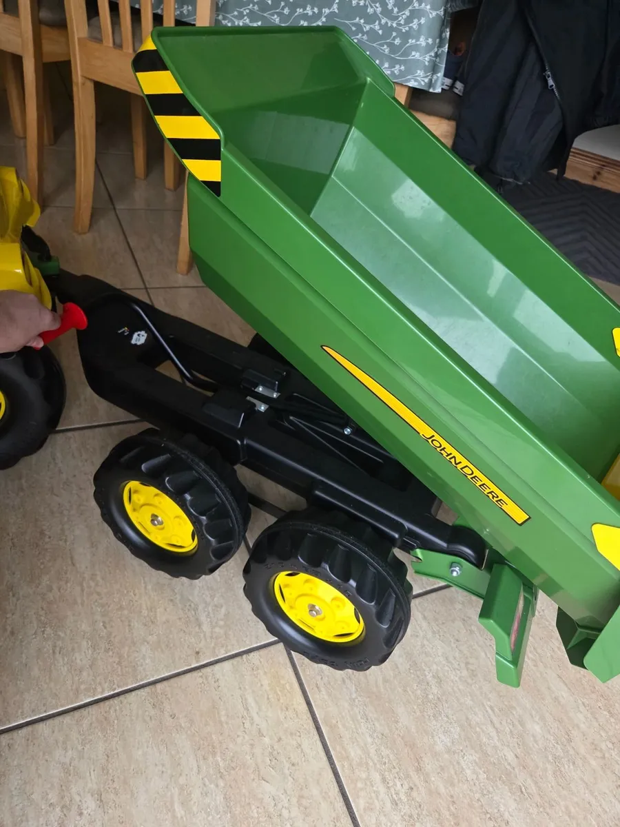 John Deer Tractor & two trailers - Image 3