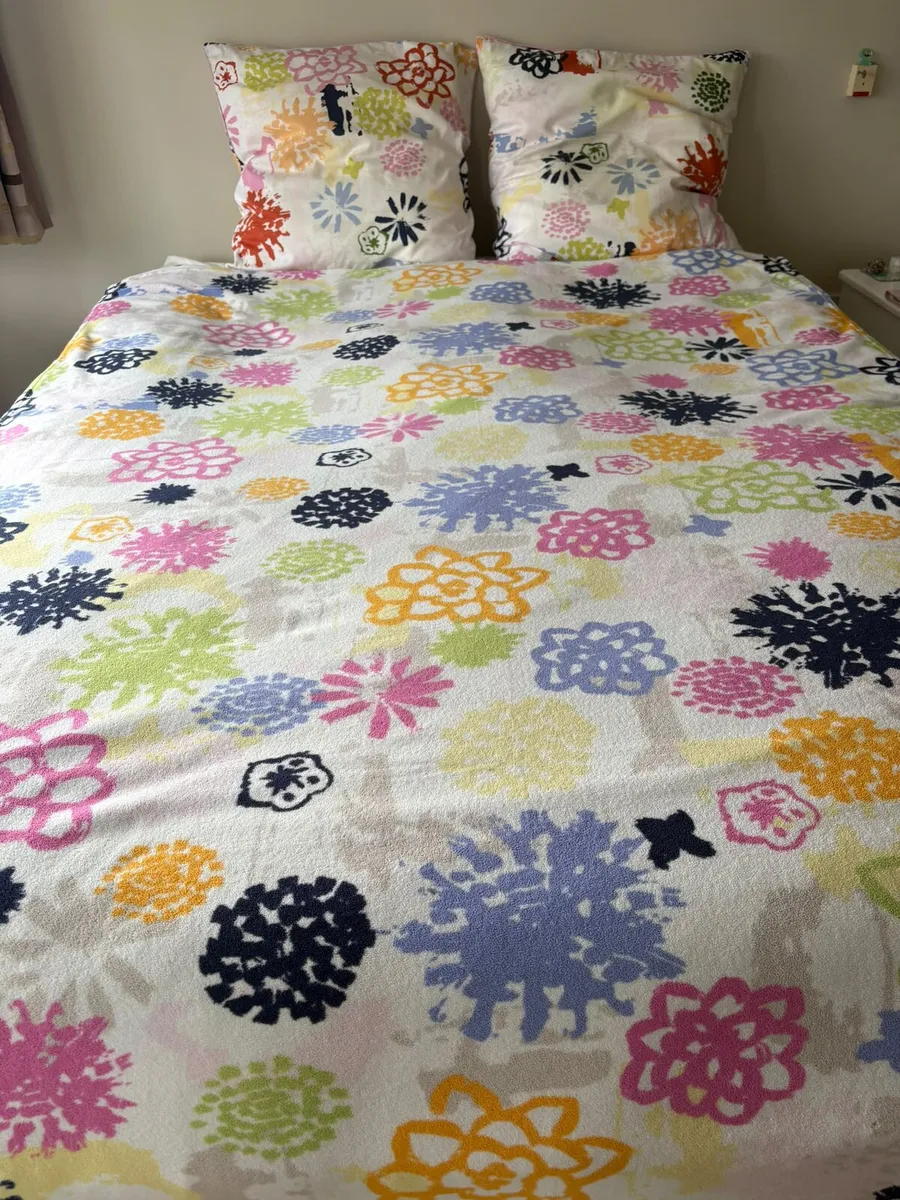 Cushions & Duvet - Image 2