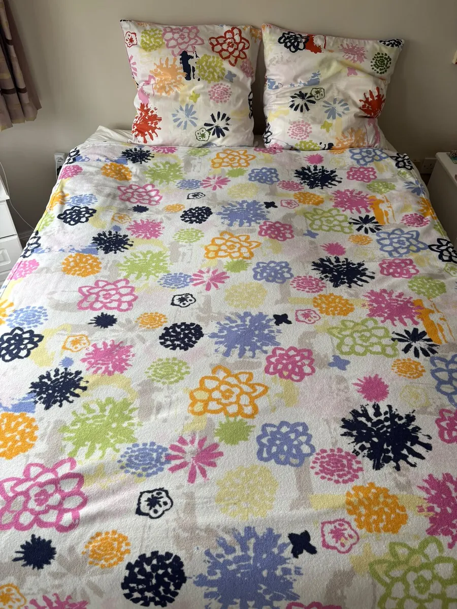 Cushions & Duvet - Image 3