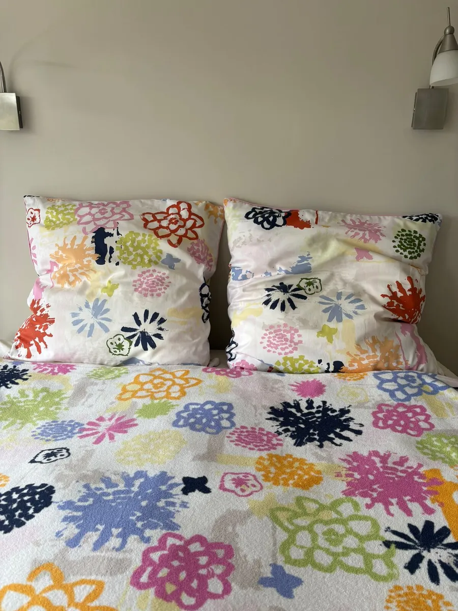 Cushions & Duvet - Image 1