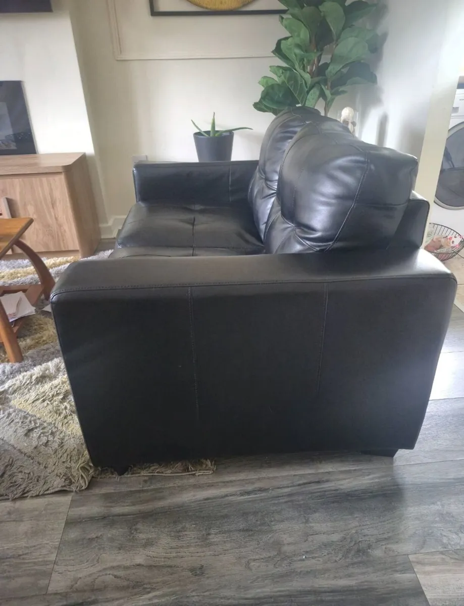 Sofa - Image 3