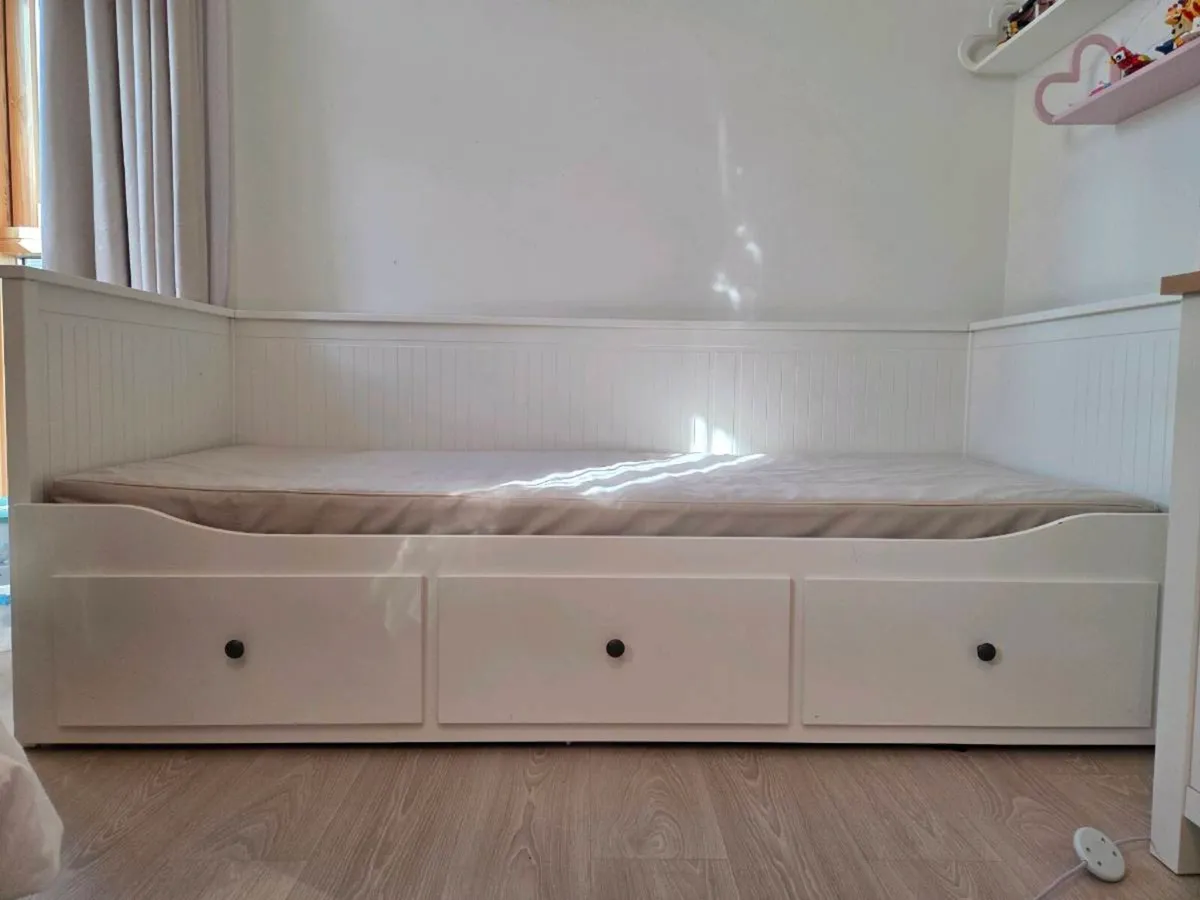 Ikea Hemnes Day Bed - Image 1