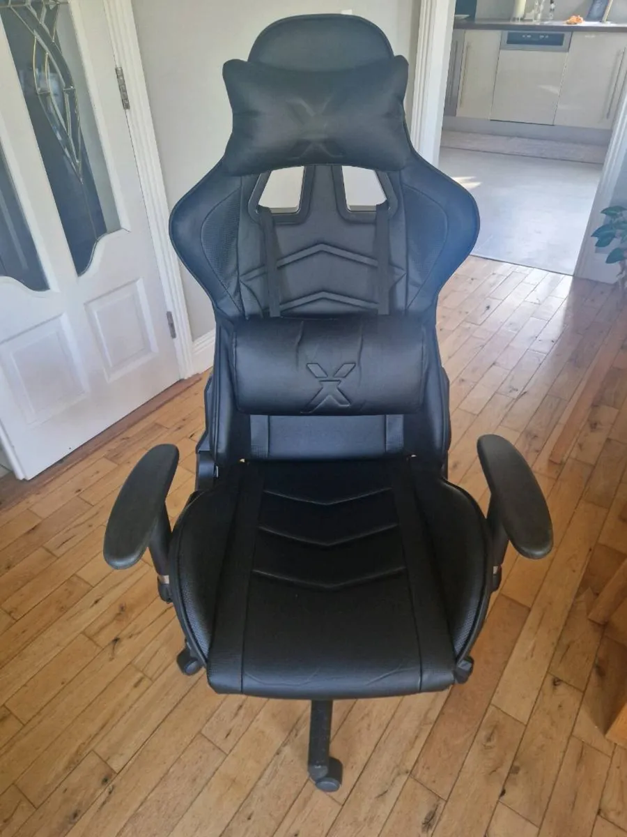 Gaming chair - Image 4