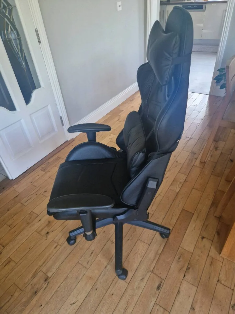 Gaming chair - Image 2