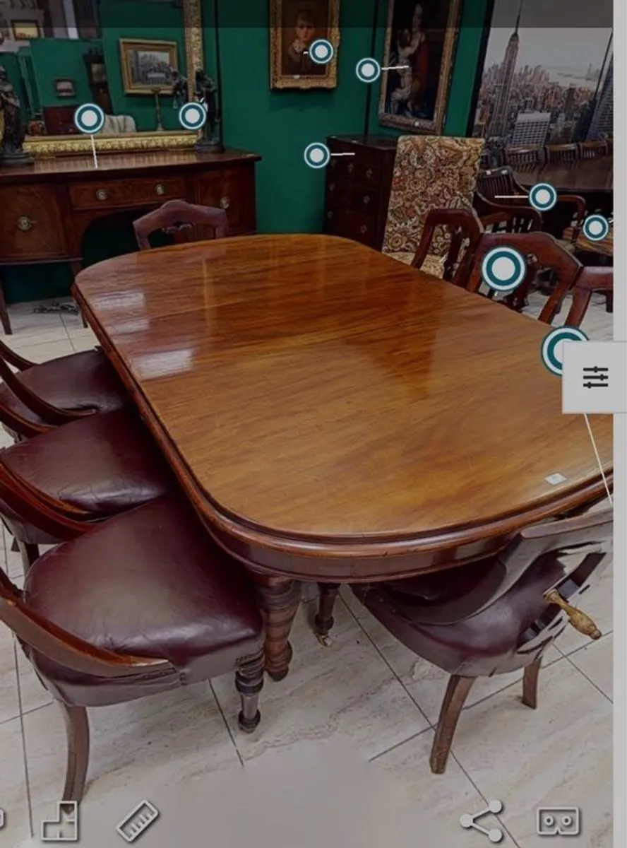 Lovely Victorian Mahogany Extending Dining Table - Image 2