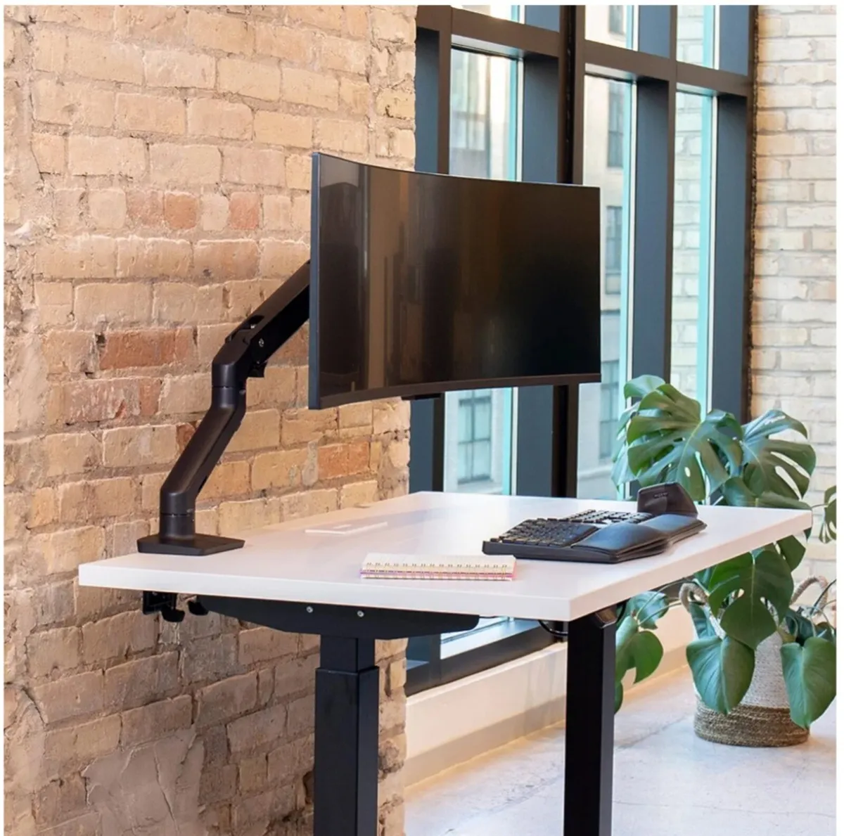 Ergotron – HX Premium Heavy Duty Monitor Arms - Image 3