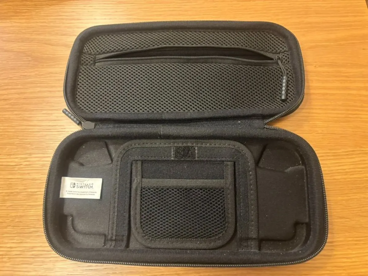 Nintendo Switch - Image 4
