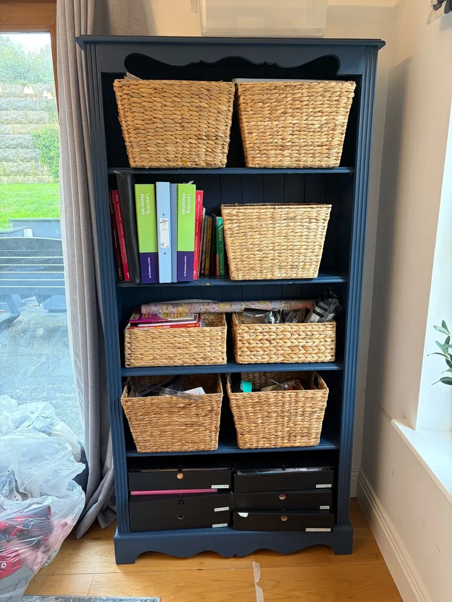 Bookshelf - Image 2