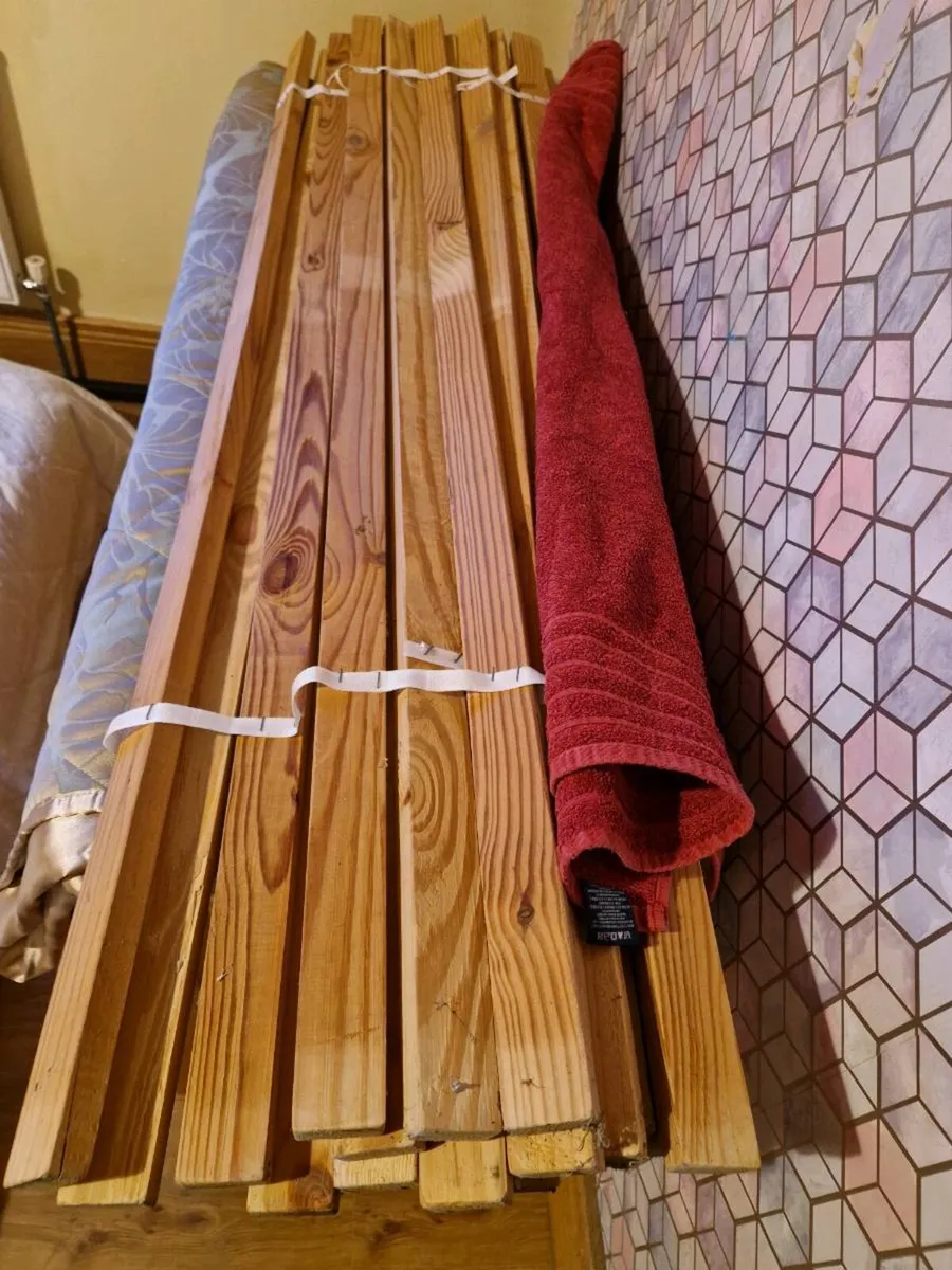 Solid timber queen sized bed! Need gone asap! - Image 4