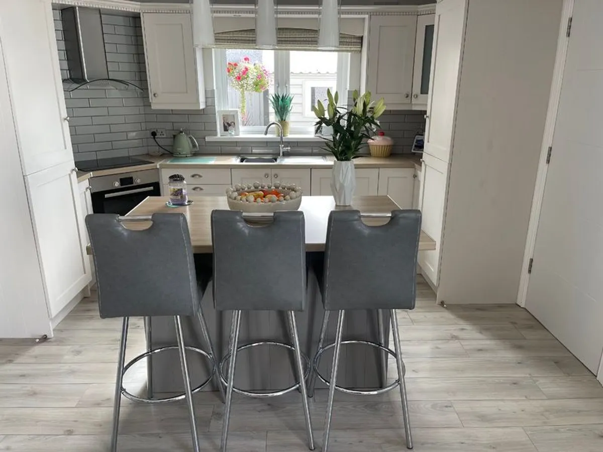 Kitchen For Sale - Image 2
