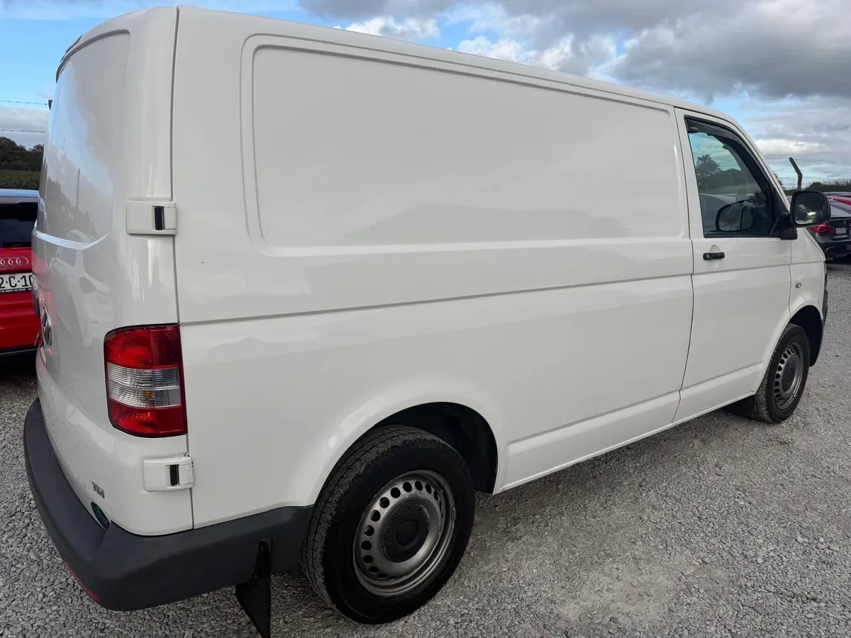 Volkswagen Transporter - Image 3