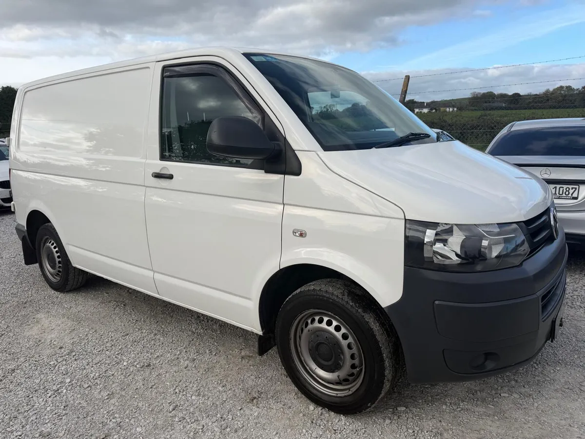 Volkswagen Transporter - Image 2