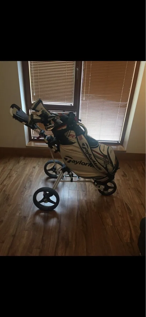 Golf Set - Image 1