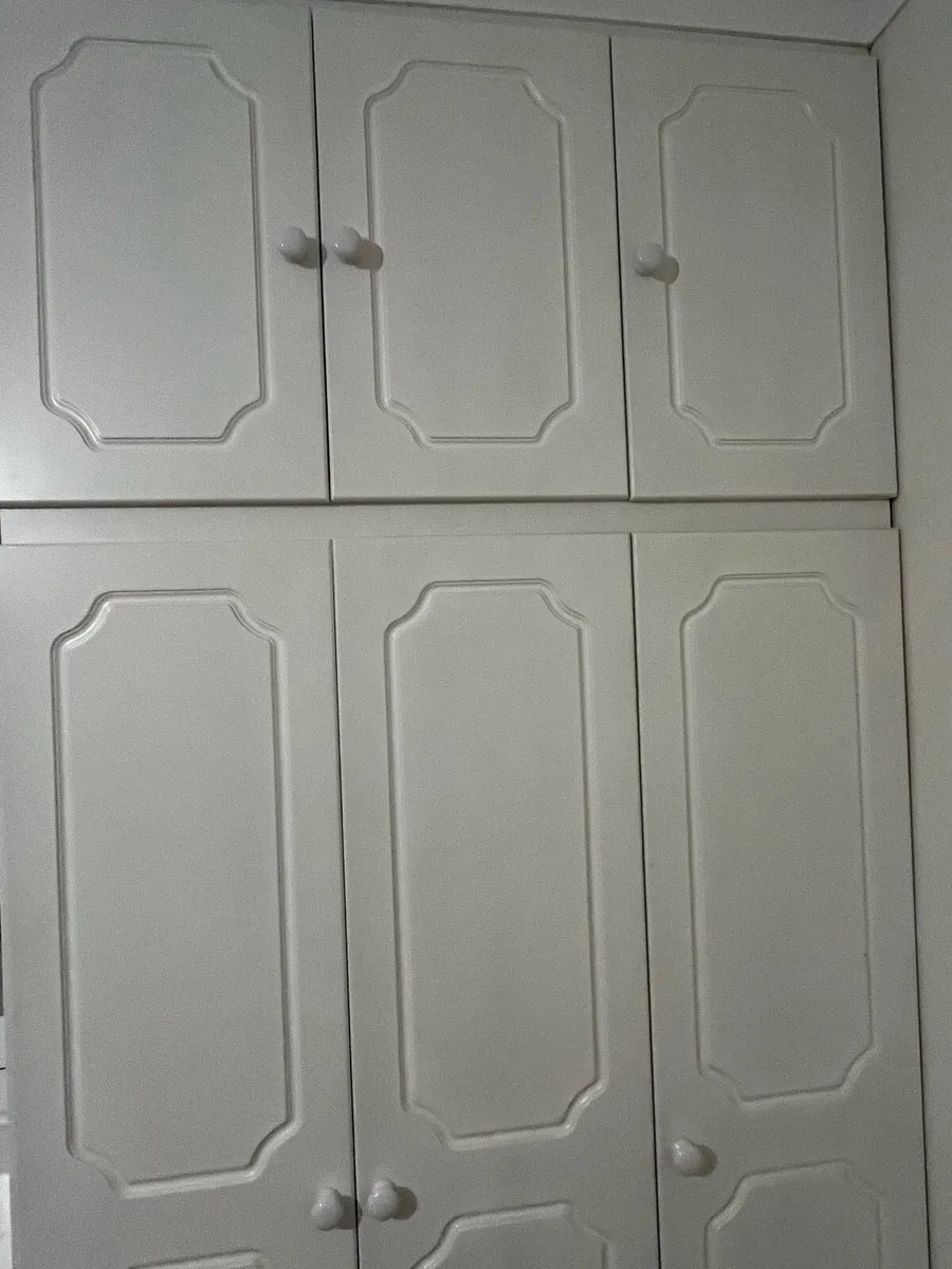 Fitted Wardrobes - Image 3