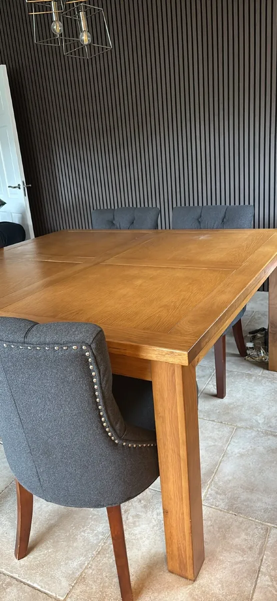 Dining room table - Image 3