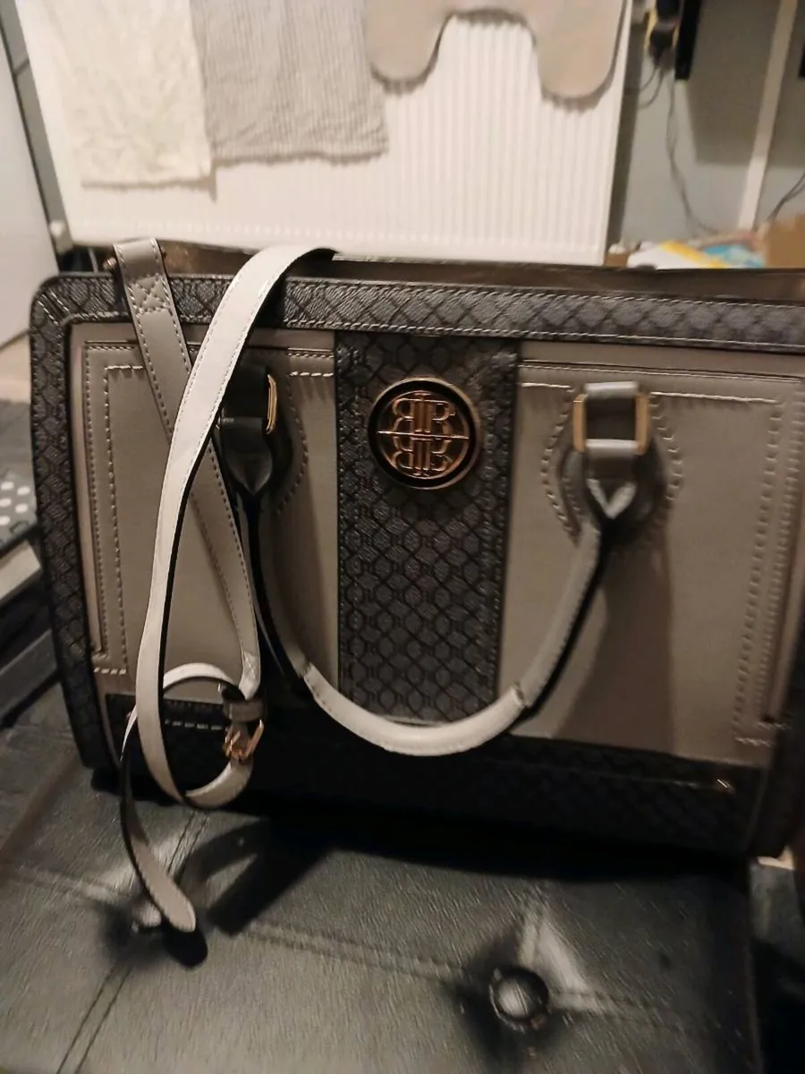 Three bags bundle river island and 2 vintage bags - Image 4