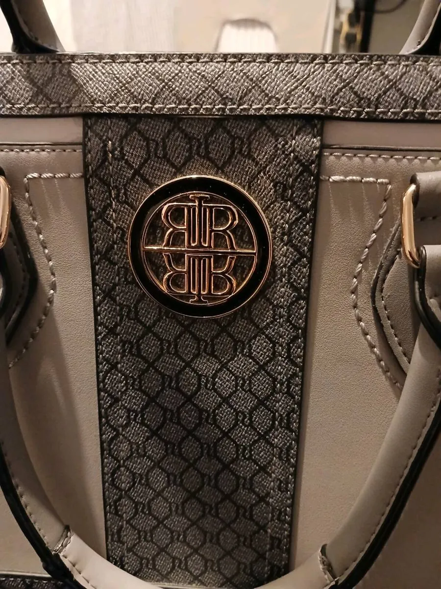 Three bags bundle river island and 2 vintage bags - Image 1