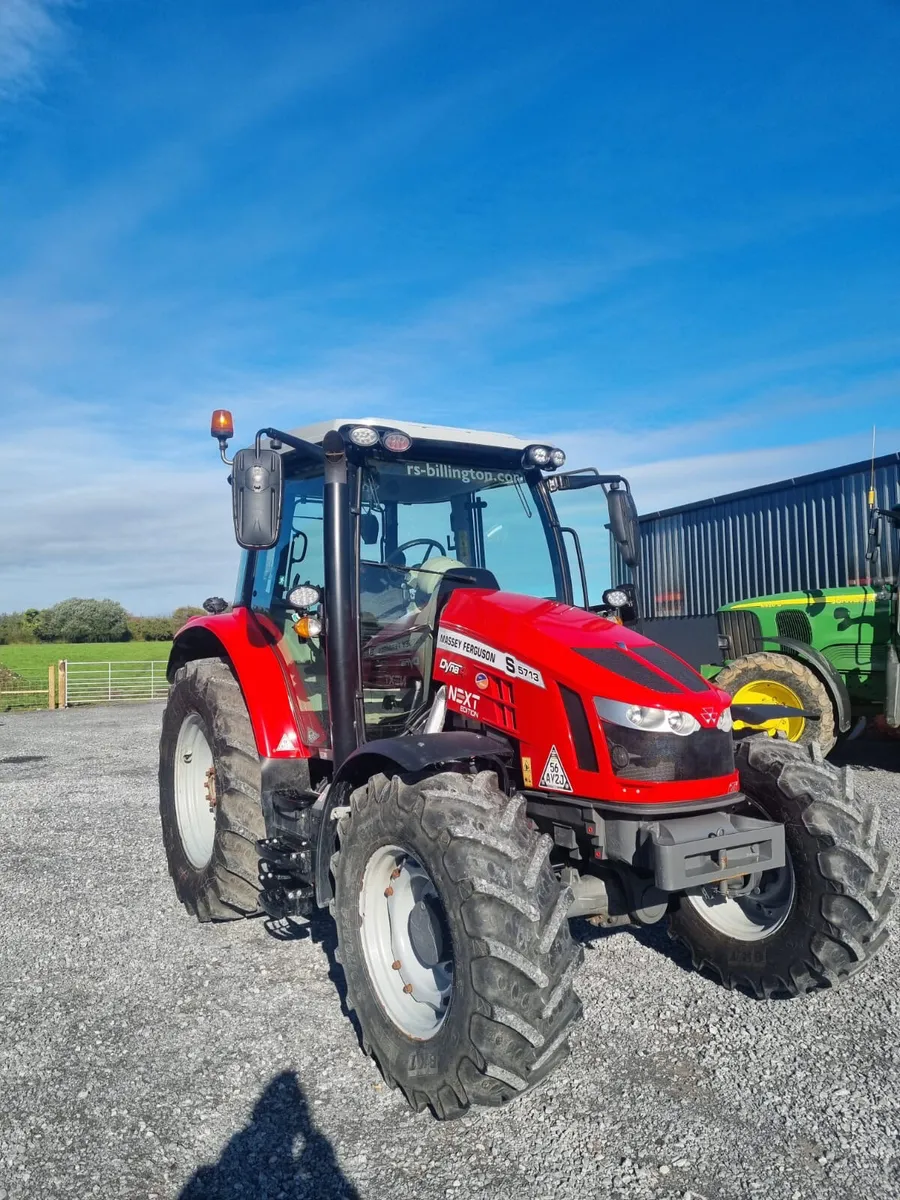 Tractor Massey Ferguson 5713S - Image 3