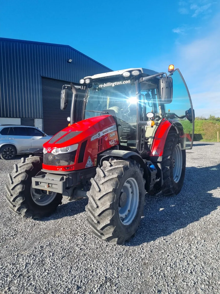 Tractor Massey Ferguson 5713S - Image 2