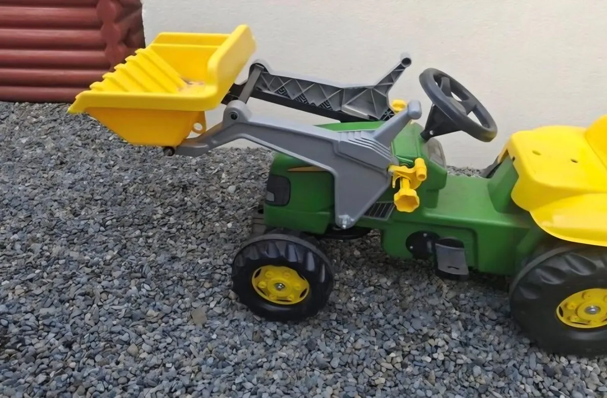Toy tractor and trailer - Image 2