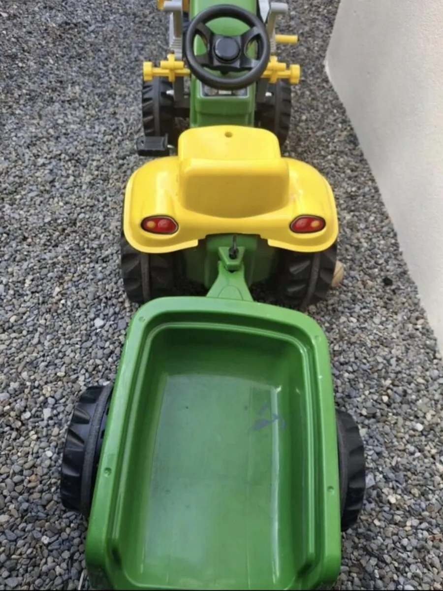 Toy tractor and trailer - Image 4
